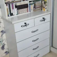 کمد لباس ( دراور) و کتابخانه در حد نو
