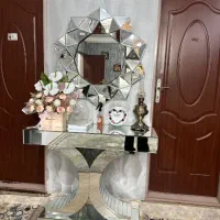 آیینه کنسول در حد نو