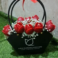 باکس گل شمعی جاودان و زیبا