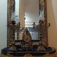 آینه و شمعدان،کنسول درحدنو