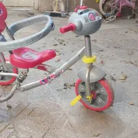 سه چرخه کمک دار و موزیکال