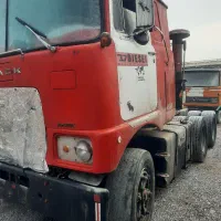 کامیون کشنده