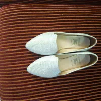 لباس مجلسی و کفش مجلسی هر کدوم فقط یه بار پوشیدم