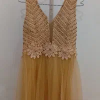 فروش لباس در حد نو