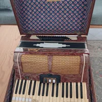 آکاردئون روسی آنتیک