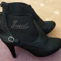 صندل و کفش و کتونی و کفش چرم طبی و چکمه ساق کوتاه|کیف، کفش، کمربند|رشت, باهنر|دیوار