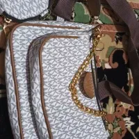 کیف فروشی