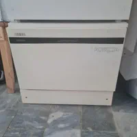 ماشین ظرفشویی