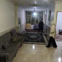 واحد-فروشی