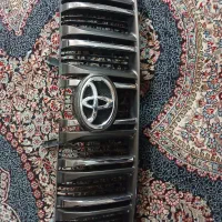 جلو پنجره ای تیوتا پرادو