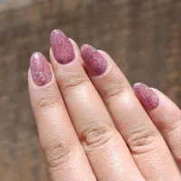 کاشت ناخن گویم فقط هزینه مواد