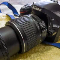 NIKON D5200  مثل آکبند