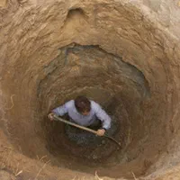 مقنی  چاه کن