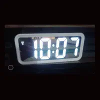 ساعت دیجیتال رومیزی