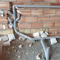 برقکاری و لوله کشی آب و فاضلاب ساختمان خمین