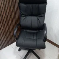 صندلی مدیریتی پشت بلند