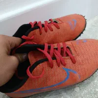 کفش چمن سایز ۴۰ درحد نو