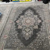 فرش چندماه بیشتر کار نکرده بدون زدگی‌ پارگی
