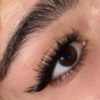 خدمات کاشت ناخن کاشت مژه میکرو ابرو پرسینگ|خدمات آرایشگری و زیبایی|سنندج, |دیوار