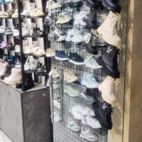 ویترین مغازه دکور کفش|فروشگاه و مغازه|مشهد, گلشور|دیوار