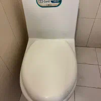 فروش توالت فرنگی آدونیس در حد نو نصف قیمت