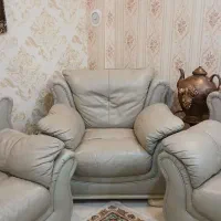 مبل راحتی چرم چینی|مبلمان خانگی و میز عسلی|مشهد, سید رضی|دیوار