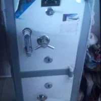 گاو صندوق ایران کاوه دو طبقه در حد نو