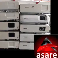 ویدیو پروژکتور مدل وی جی ای مناسب مدارس