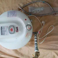 آبگرمکن برقی دیواری نو