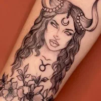 تتو بدن بانوان