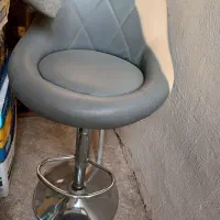 صندلی چک دار و گردون طوسی رنگ