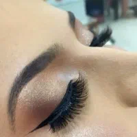 میکاپ و شنیون و عروس و کف سابی پا پروتئین‌تراپی