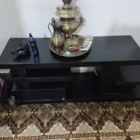 میز  تلویزیونی ملامینی بدون خط و شکستگی در حد نو