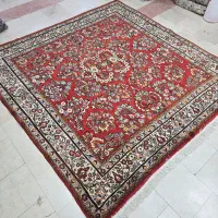 دوعدد فرش دثتباف مربع ساروق و تبریز