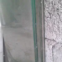 یه سری شیشه ویترین دارم