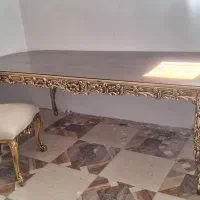 میزغذاخوری طلایی