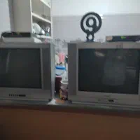 دو عدد تلویزیون 21 اینچ به همراه دستگاه دیجیتال