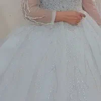 لباس عروس با تاج و شنل و گل رایگان|لباس|یزد, |دیوار