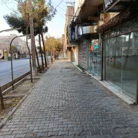 مغازه تجاری متراژ چهل متر حاشیه خیابان طالقانی