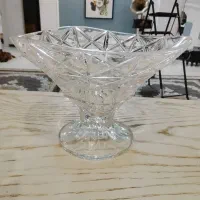 تعداد ظروف پذیرایی گل خورشیدی و تراش  در حد نو