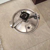 دیگ زود پز قدیمی نو|ظروف پخت‌وپز|تهران, علم و صنعت|دیوار