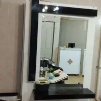 سه عدد آینه.  آرایشگاه. کاملا تمیزهرکدام|آرایشگاه و سالن‌های زیبایی|اصفهان, شهرک کاوه|دیوار