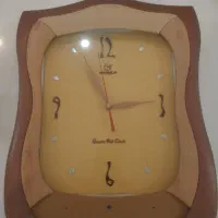 ساعت دیواری