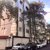 رهن کامل واحد اداری ۱۴۰ متری پزشکان گلباغ نماز