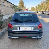 ماشین کارمندی فروش به علت مشکل مالی|خودرو سواری و وانت|شاهینشهر, گزبرخوار|دیوار