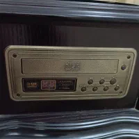 گرامافون به همراه میز