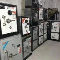 گاوصندوق سفید (تخفیف آف ویژه محدود اجناس)|ابزارآلات|پرند, فاز ۴|دیوار