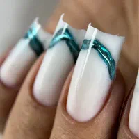 کاشت و ترمیم ناخن با بهترین متد روز دنیا|خدمات آرایشگری و زیبایی|ساری, |دیوار