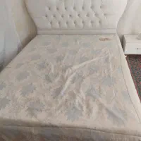 تخت خواب وترین