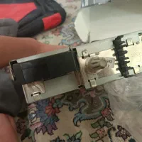 زبت مگان|قطعات یدکی و لوازم جانبی|ری, شهادت|دیوار